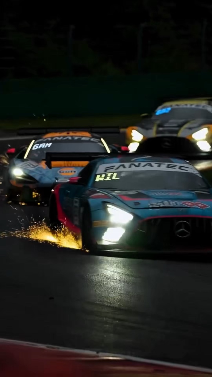 Racing car