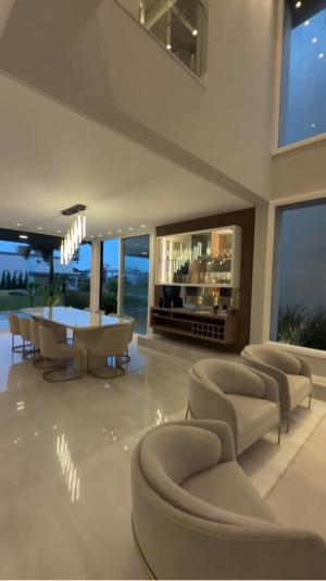 Real Estate Ads
