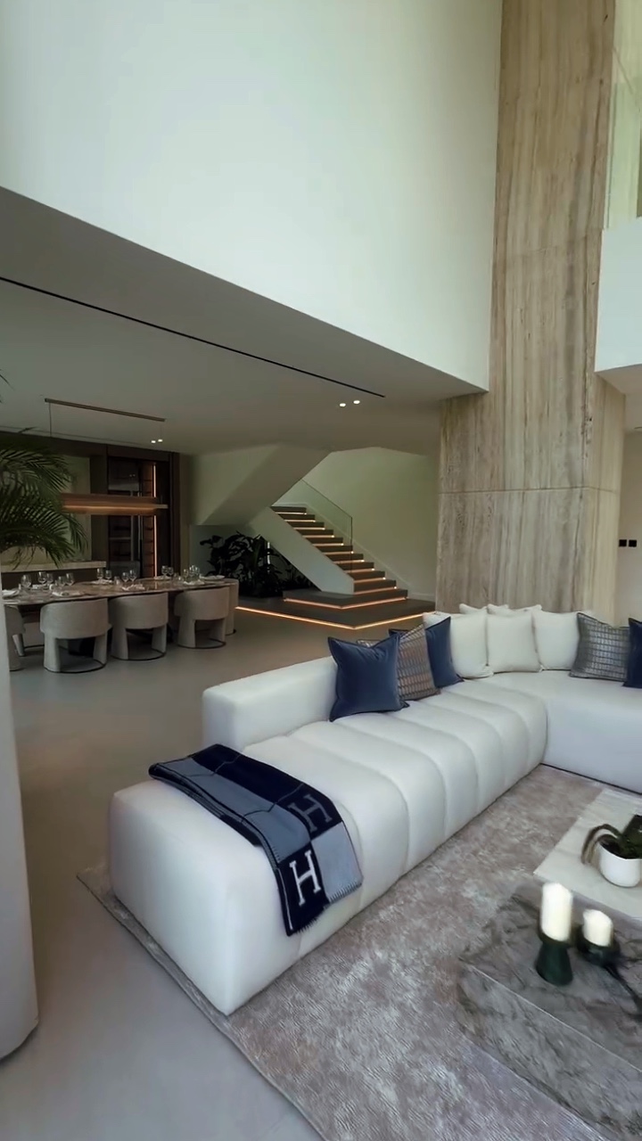 Real Estate Ads