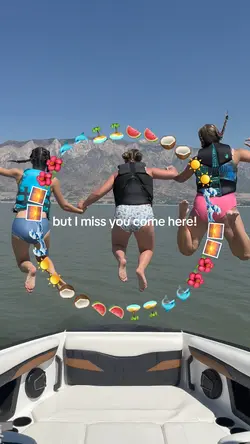 SUMMER☀️🌊🌺