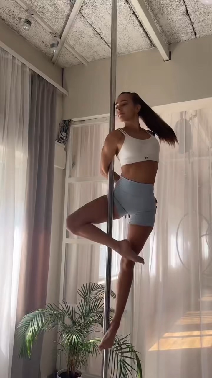 Pole dance