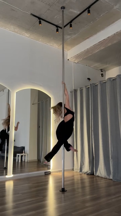 Pole dance