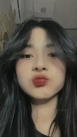 1 video 7 foto