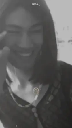 mẫu 1 ảnh giật giật