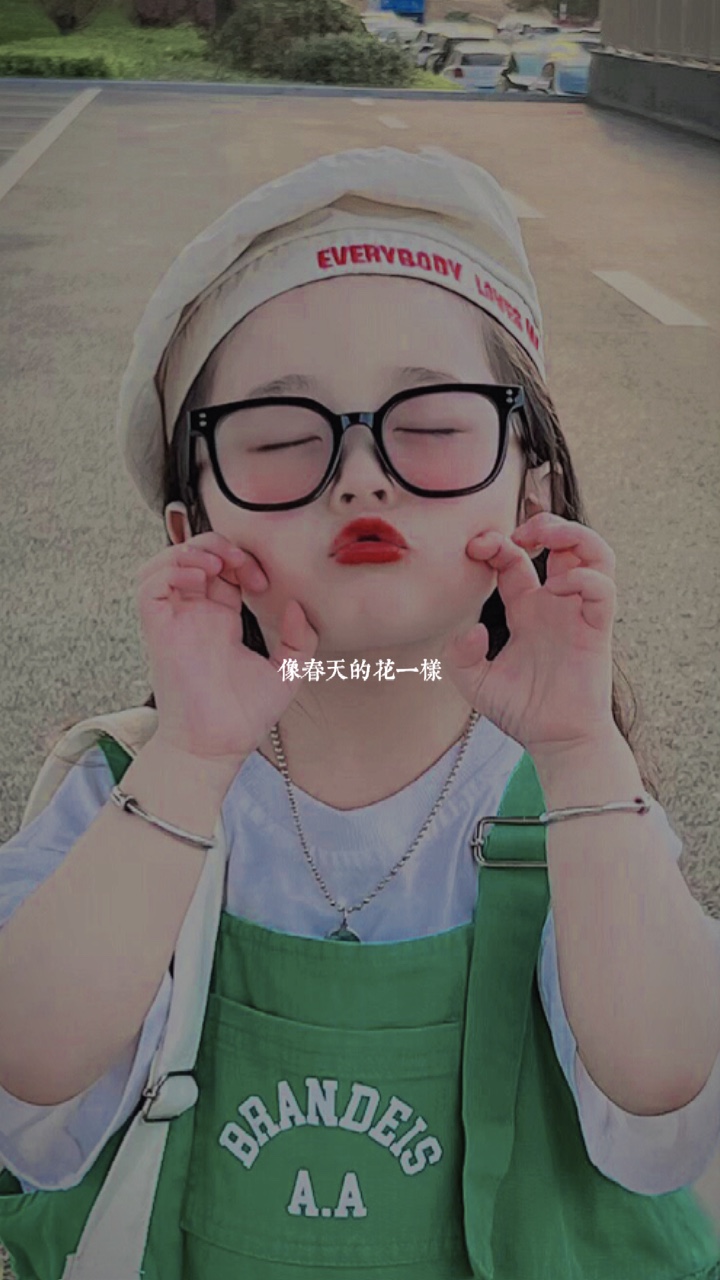 2 ảnh bé cute 