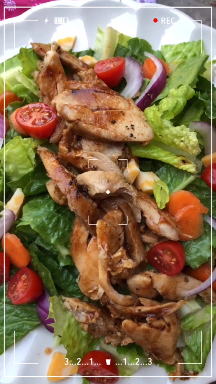 REVIEW MAKANAN YUK