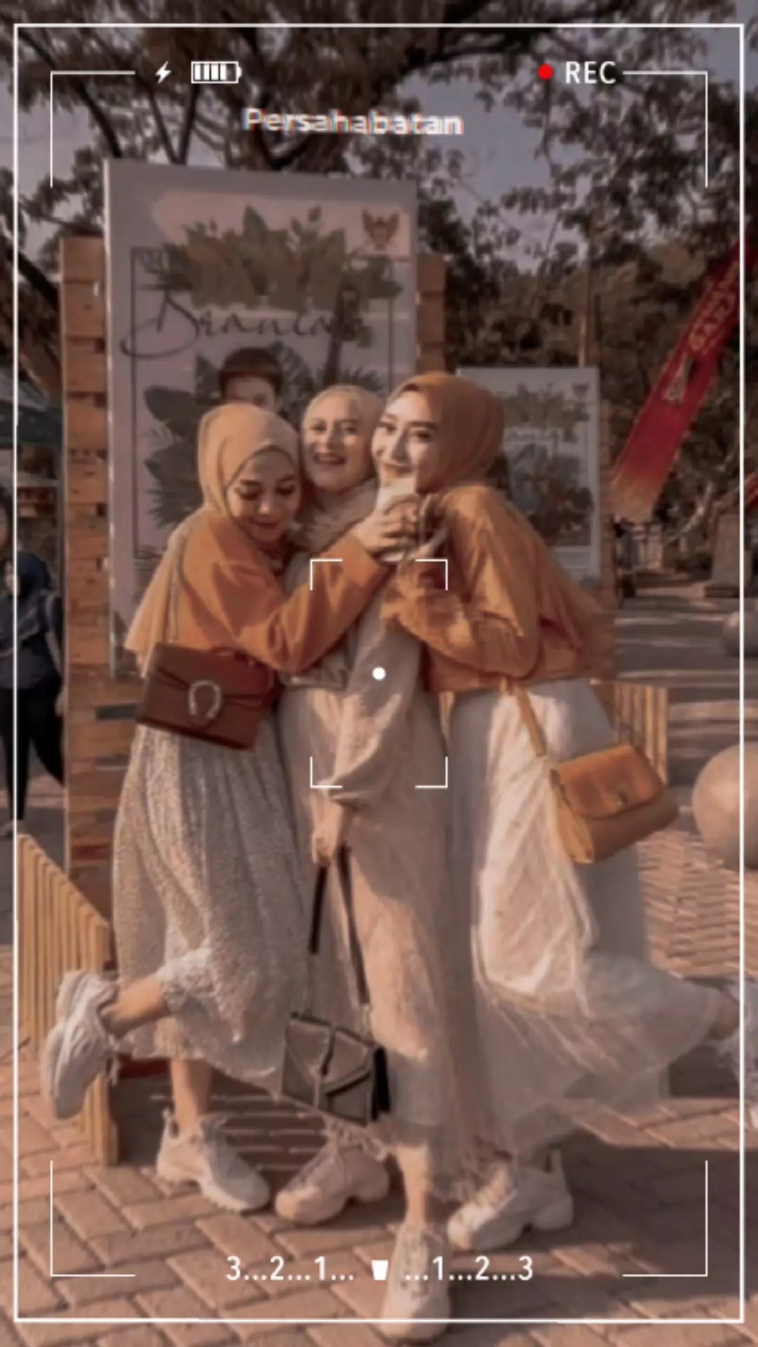20.WithBestie