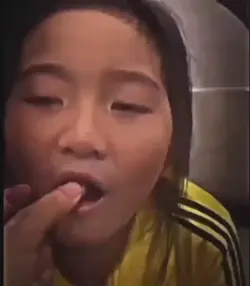 ឈ ដាក់ ស្រៈ ឺ ឈឺ