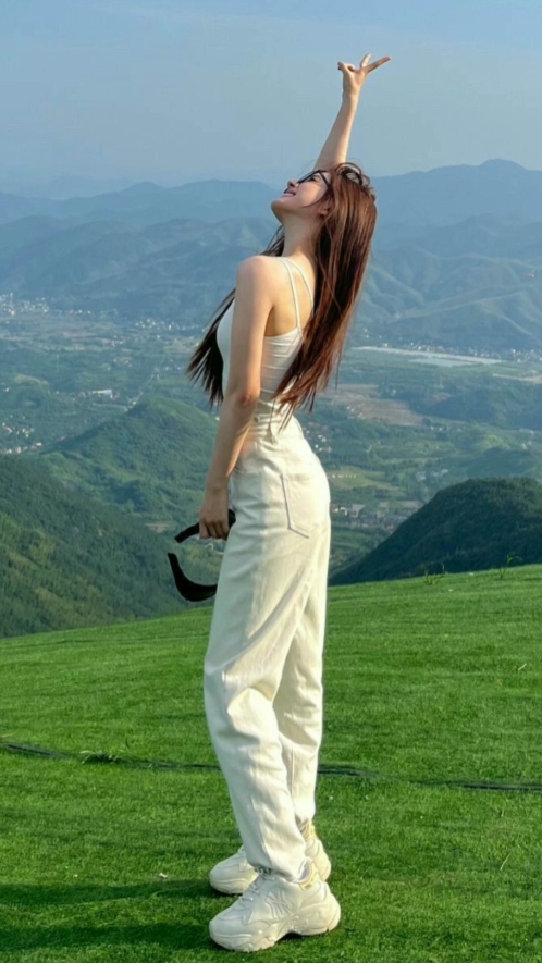 3 VIDEO+ 6 ẢNH