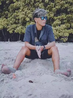 HOLIDAY.. HOLIDAY..