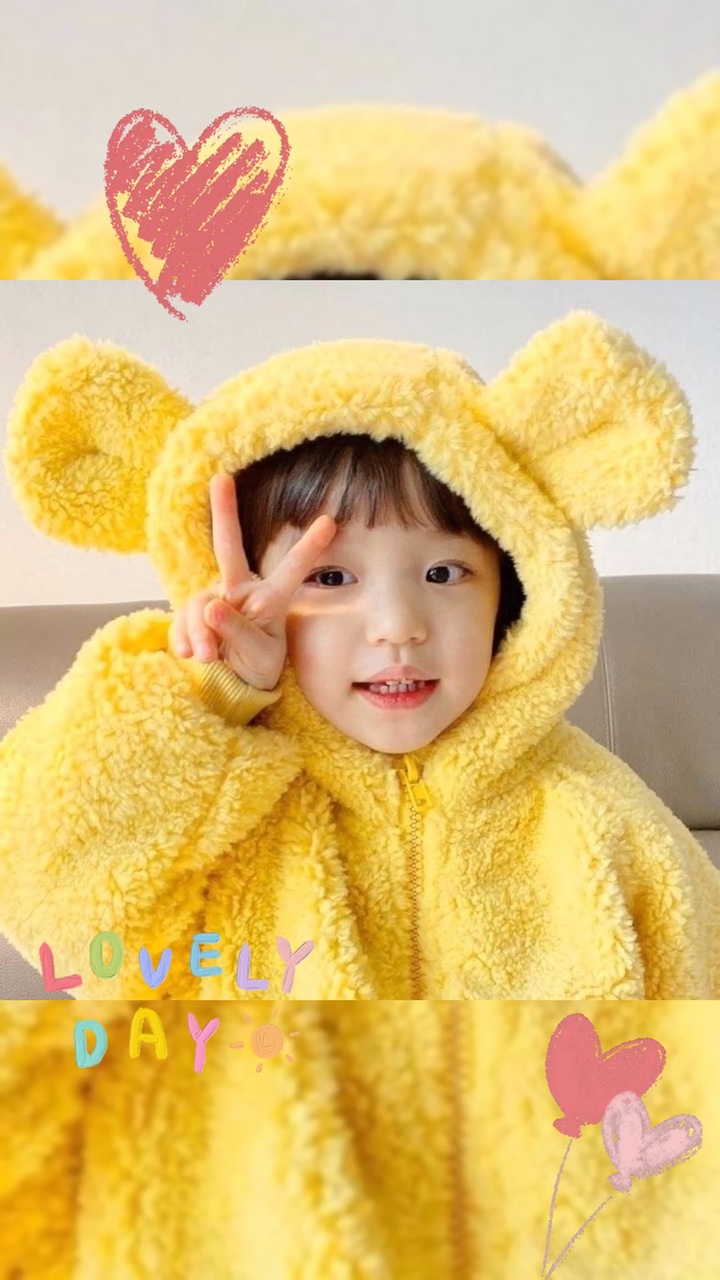 Mẫu 4 ảnh