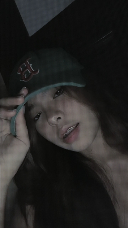 Gadis Hollaback