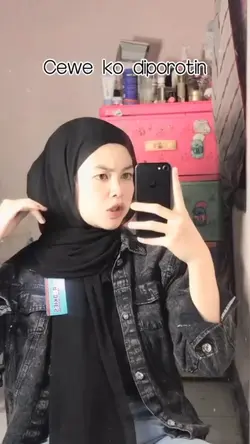 cewe kok dipototin