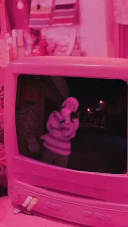 Pink oldtv aesthetic
