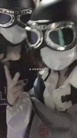 2 ảnh nhẹ nhàng 