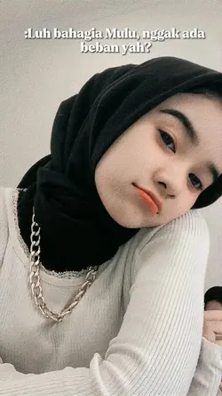 Terlihat bahagia