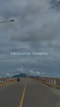 LIRIK LAGU 