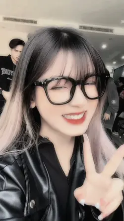 1 video + dừng hình