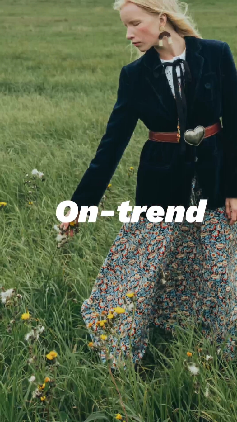 Présentoir de vêtements à la mode C2B TikTok