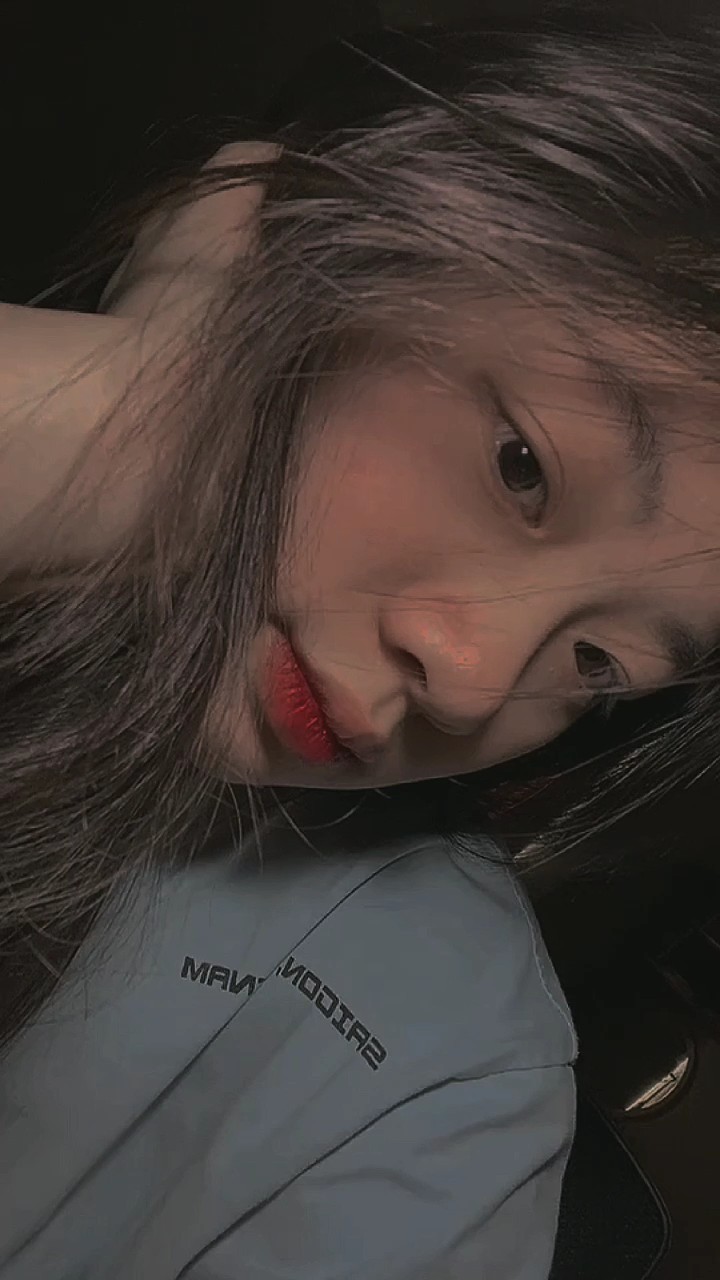 mẫu 2 video + 1 ảnh