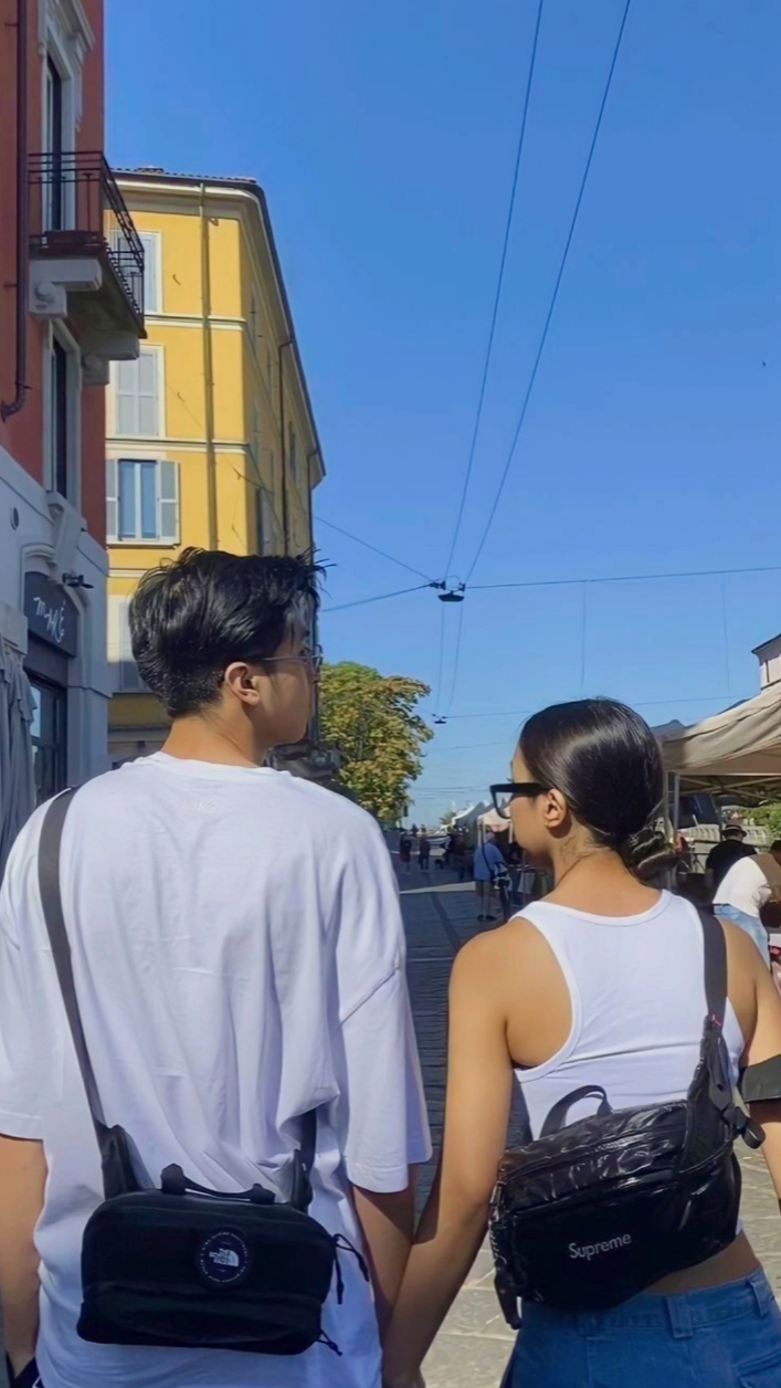 LIEBE SIEHT AUS WIE