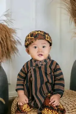 nyanyi syantik