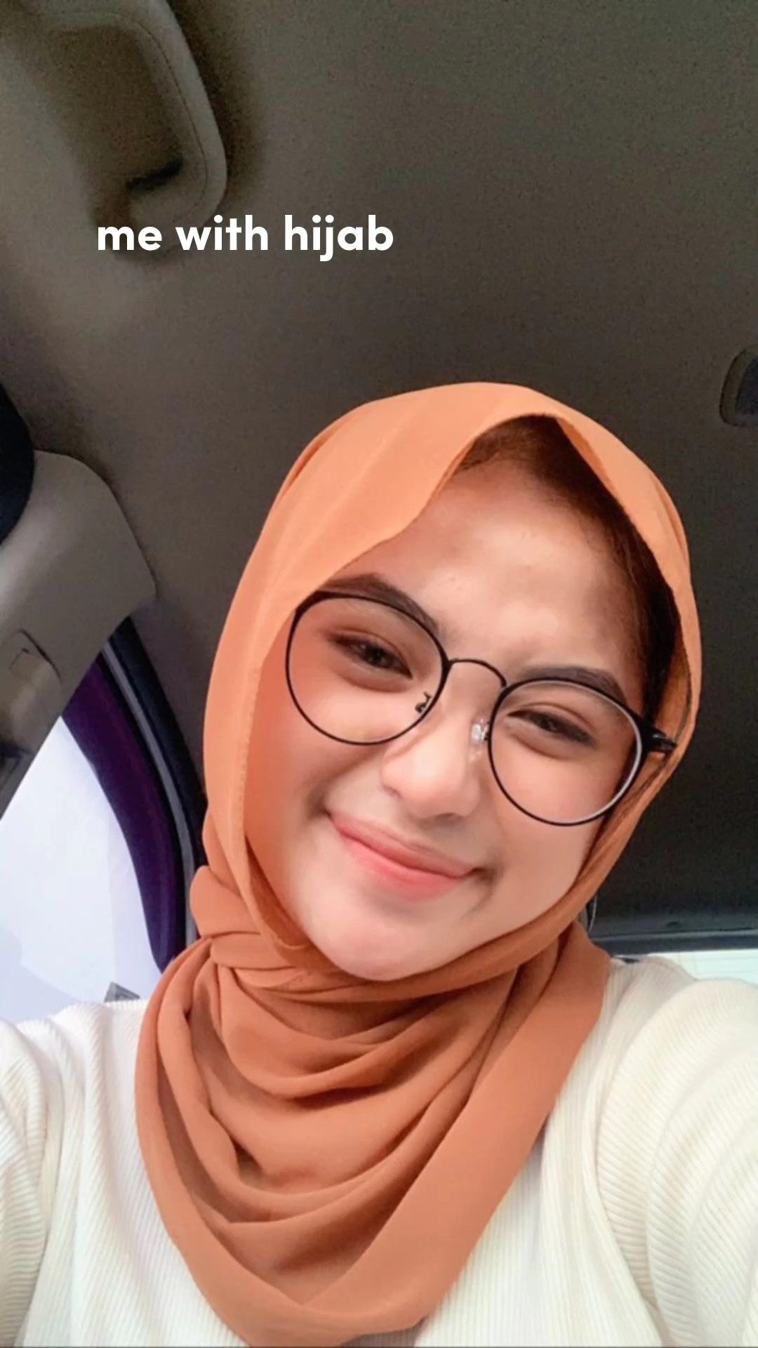 dengan & tanpa hijab