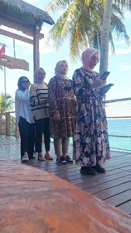 adegan ngakak hahaha 