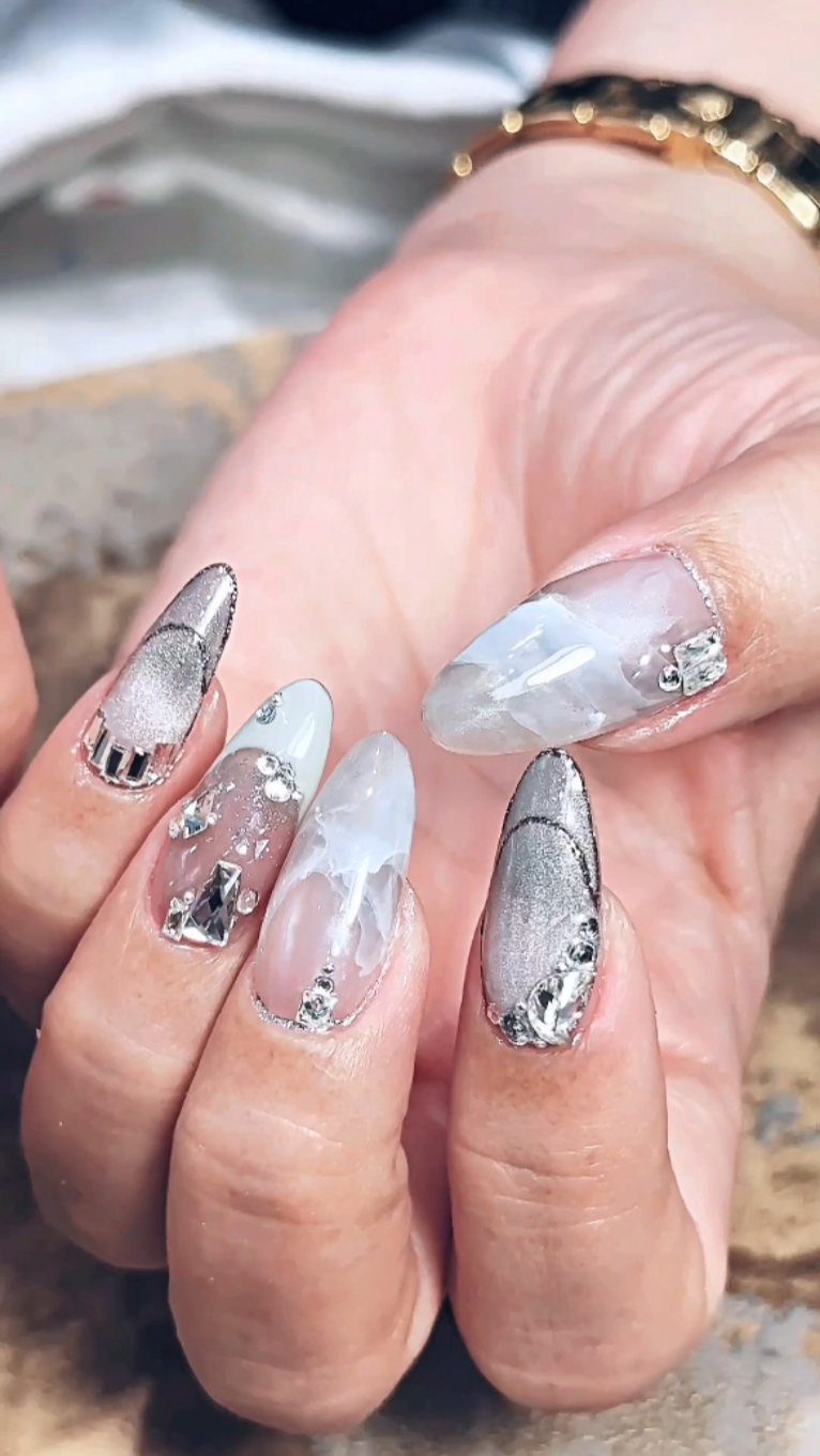 Unhas 22