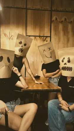 Ghost tren Helloween