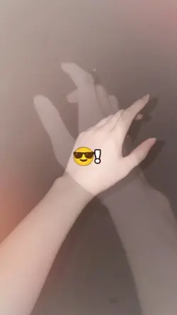 trend tangan virtual