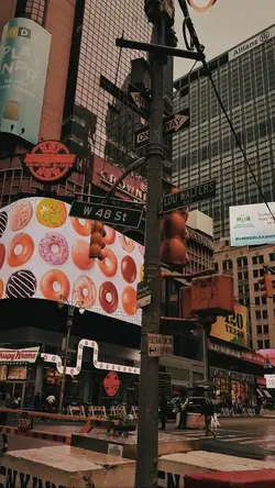 City vlog trend