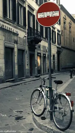 Radioactive [lyrics]