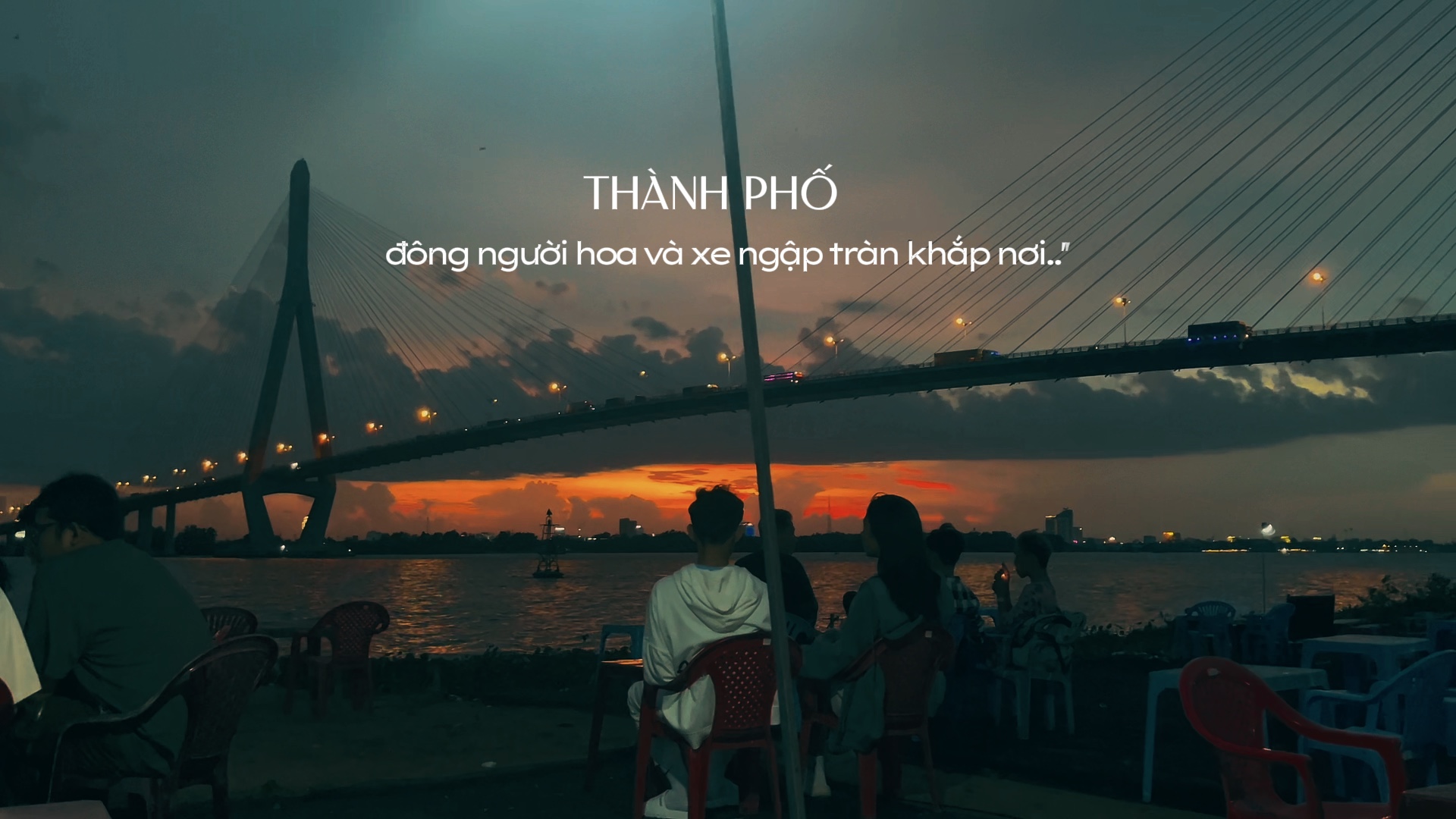 Thàng phố đông người