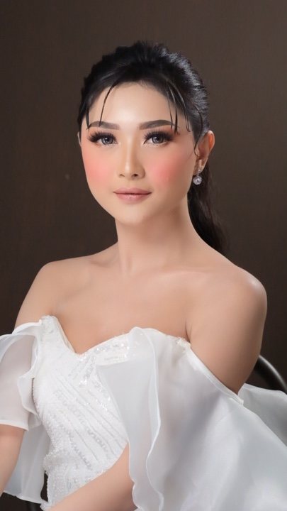 Semi Glam Makeup