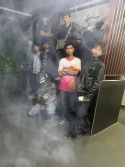 ผมมีปืนนะพี่