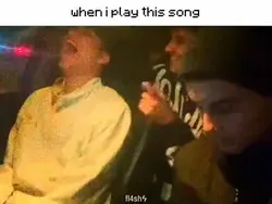 When i play thi song