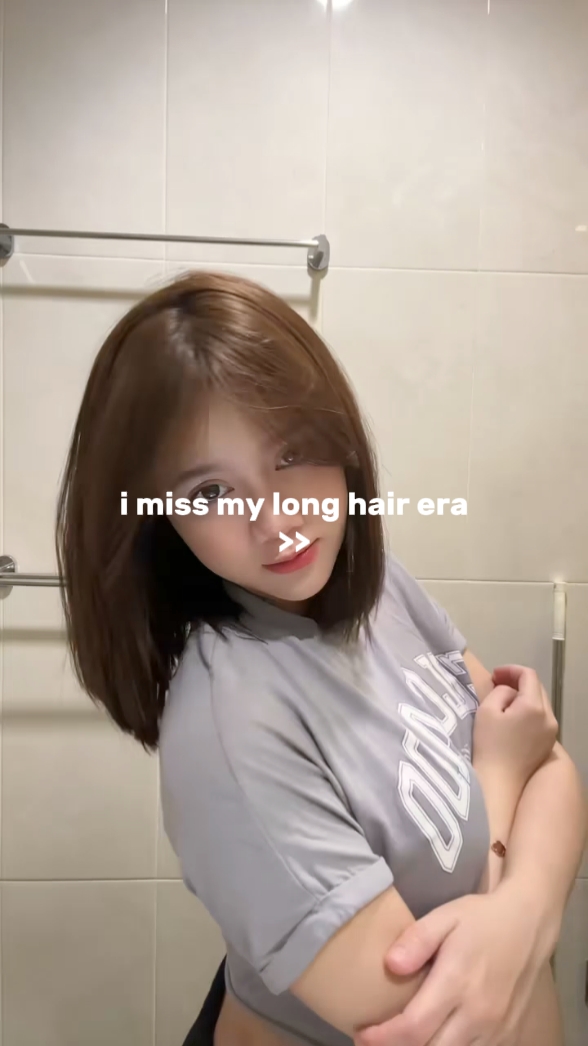 Mes cheveux longs me manquent