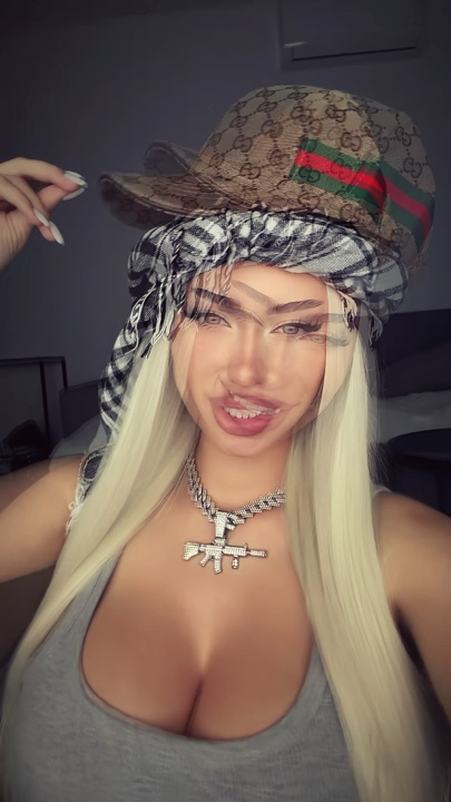 She buggin x 