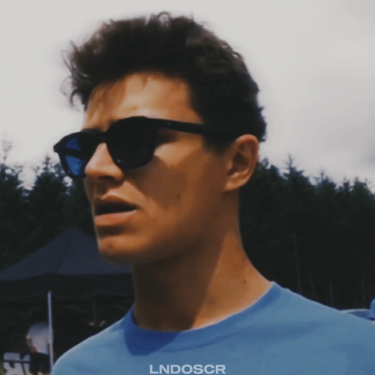 him on this day🧎🏻‍♀️