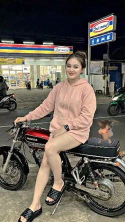 kucing kicaw mania 