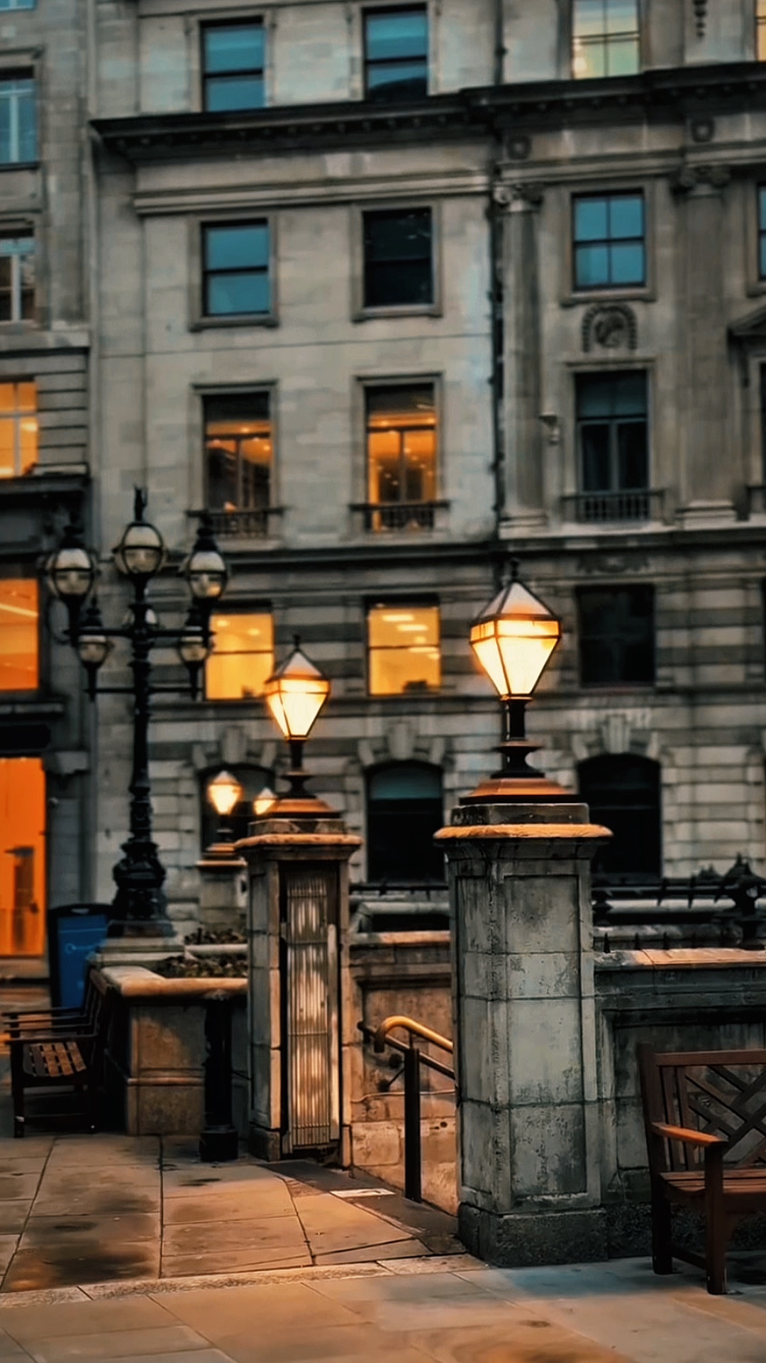 4 🎥 — 9/5 ★ — LONDON