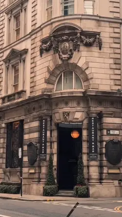 London π