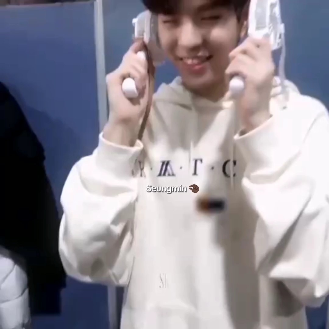 tell me Seungmin 