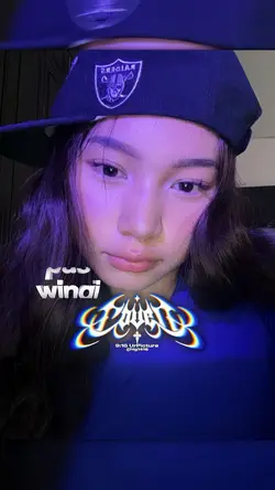 LIRIK BERJALAN KECE