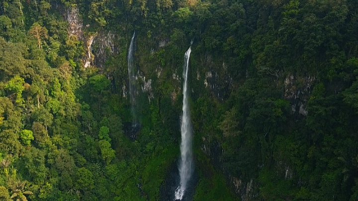 Sinematikong Drone 