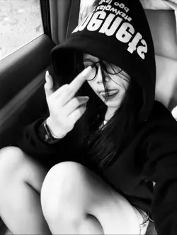 🎶😠