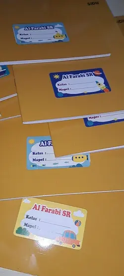 buku tulis sampul