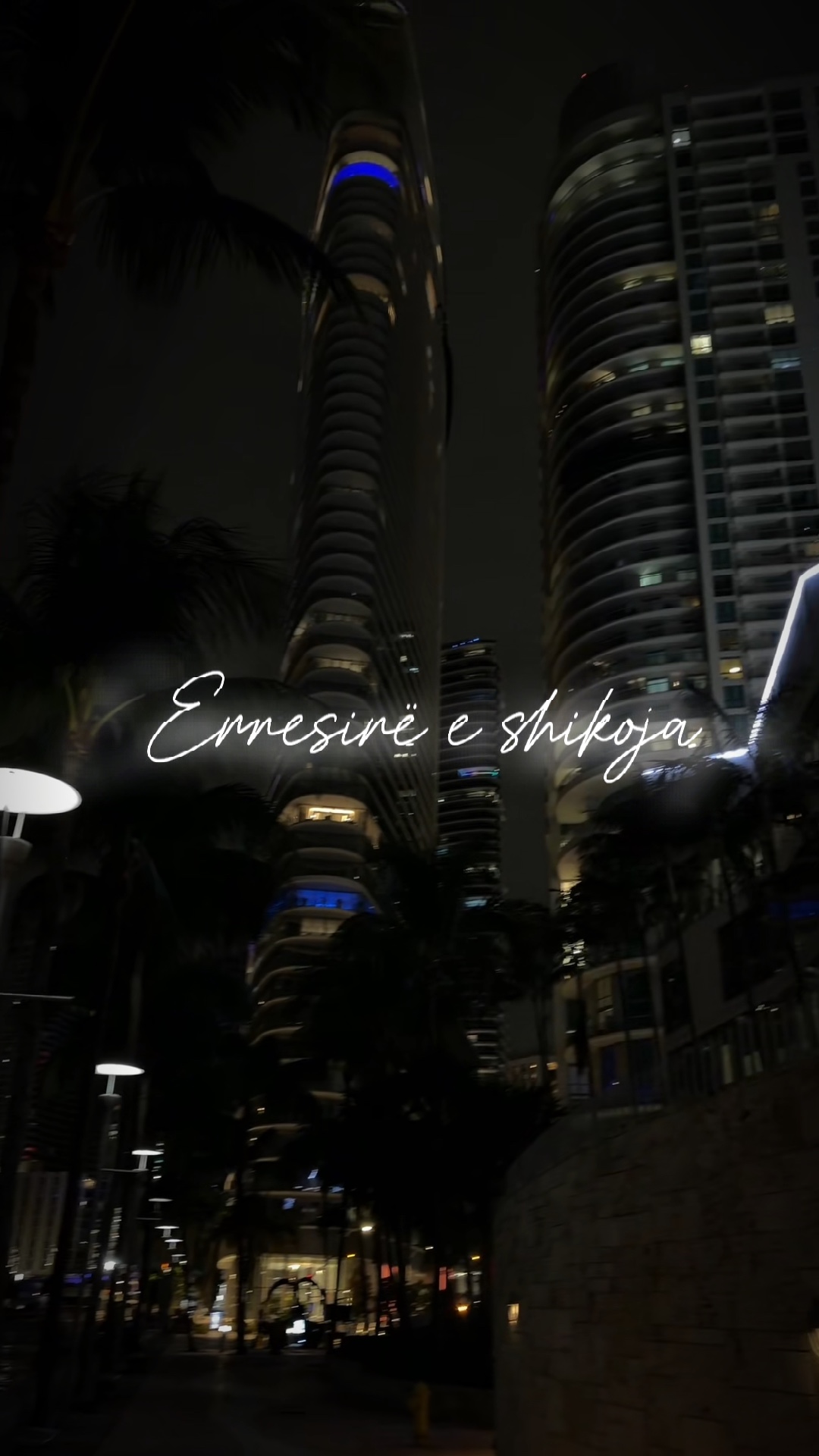 Errsire e shikoja🖤🥹