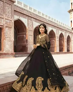 zamany ki sari khush